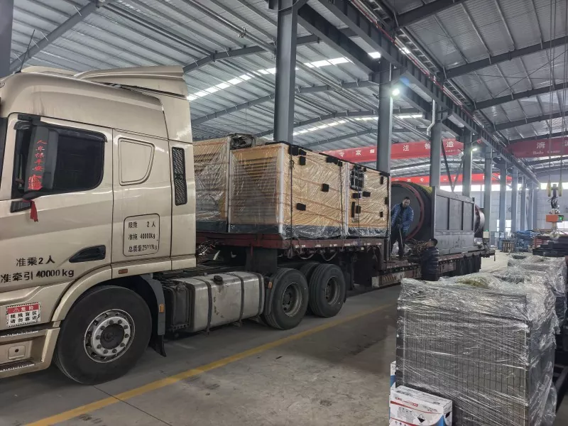 Awọn Irinṣẹ Iwakusa Jinqi Ṣe Gbigbe Ipele kan ti Iyapa Ilu ati Awọn Ohun elo Atilẹyin si Russia